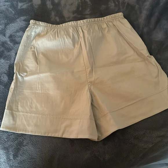 Cotton-Blend Poplin High-Rise Short 4”